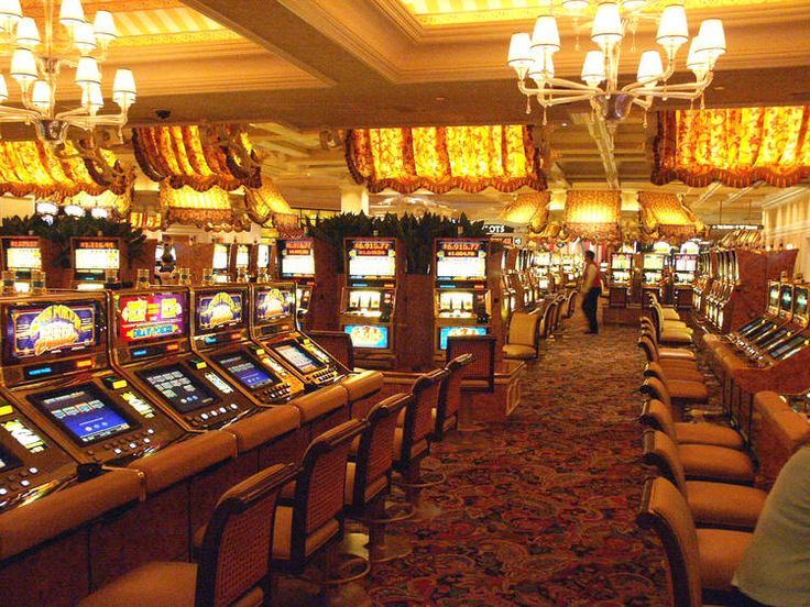 Desert Treasure Slots Live Casino